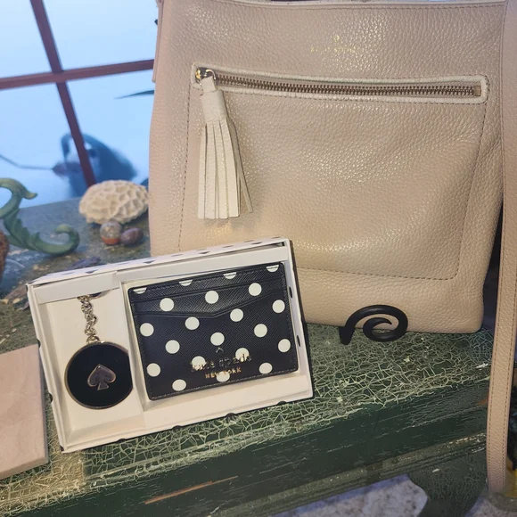 Kate Spade Tan Leather Crossbody Bag Brand New Card Holder And Bag Charm - Picture 7 of 10